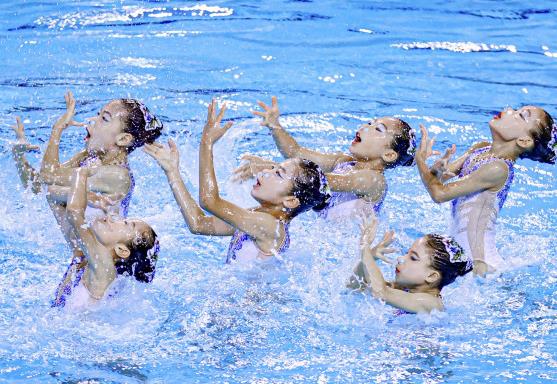 	&ldquo;水上芭蕾&rdquo;舞动羊城 省运会花样游泳项目开赛