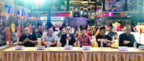 	皇冠女神 2025-2026 全球超模大赛启动盛典盛大启幕，时尚与艺术共谱新篇